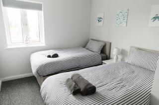 CONTRACTORS - Central Cleethorpes - Cleethorpes - 3