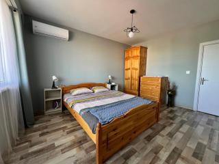 Тристаен апартамент Park View - Targovishte - 9
