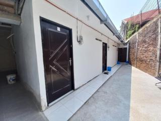 OYO 94032 Jm Guest House 2NearStasiun karawang - Pundong - 6