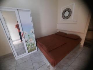 OYO 94032 Jm Guest House 2NearStasiun karawang - Pundong - 3