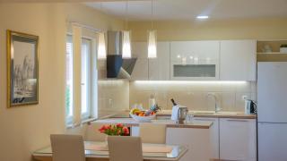 Baška Voda Apartments - Steps from the Beach, Free Parking, Central Location - Baška Voda - 3