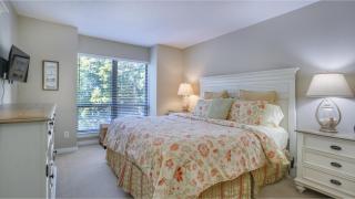 Pool Views, Harbour Town, Private Deck - Hilton Head Island - 7