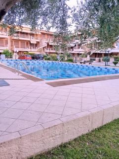 Sunny Apartment 30m from the Beach - Yerakiní - 3