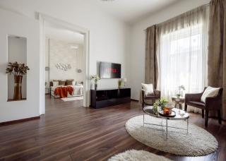 Discover Your Budapest Retreat-Walk to Parliament - Budapest - 6
