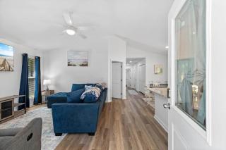 Bungalow at the Bay 3 Bedroom Vacation Home - Georgetown - 8