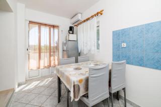 Apartments Ivan - Lopar - 4