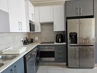 Bella Mare Beautiful Beachfront Apartment - 7