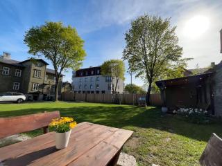 Garden Studio next to Telliskivi & Old Town - Tallinn - 3