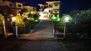 Studio Nastasia - Afitos - 0