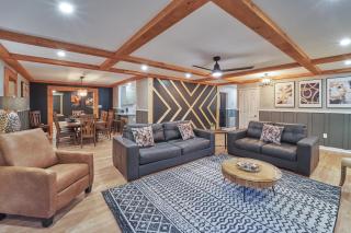 THE ULTIMATE SMOKY MOUNTAIN ESCAPE! Game Room, Theater, Hot Tub, Fire Pit & the Ultimate in Luxury Living - Close to All Major Top Attractions - 5