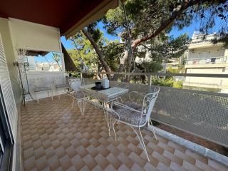 Athinas Studio - Vari - 1