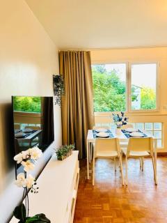 Le coin du bonheur à 350m du RER B - 20mn de Paris - 7