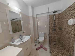 Leo's & Xerxes' place in the Heart of Rhodes - 1