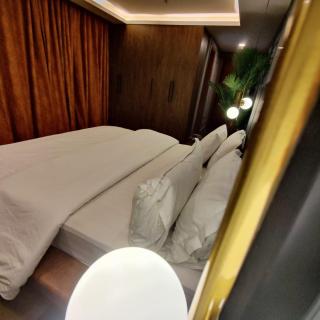 The Pool Apartment, Gold Crest Mall - Lahore - 4