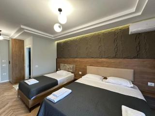 Your Apart Hotel - Tirana - 5