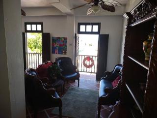 Penthouse with Private Rooftop! - San Juan - 7