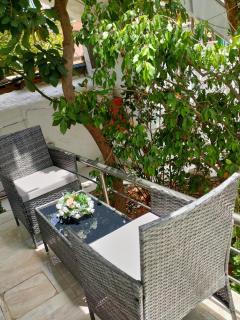 Cleopatra's House Apartments - 8