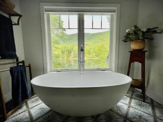 Summerscales - Beautiful Newly Built Lake House - 5