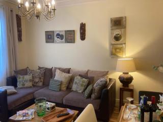 Mount Royal Victorian Apartments Self Catering - Belfast - 7