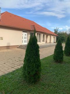 Lili Apartmanház Sajóvámos - - 0