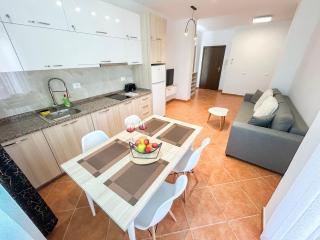 2 bedroom 1015 - Golem - 9
