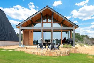 Private, Waterfront Escape - New Braunfels - 8