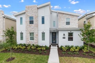 Top 5 percent Luxury Villa at Storey Lake mins to Disney - Kissimmee - 3