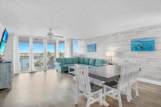 Florida - Spacious Updated Waterfront Condo 2x2 Pool Dock - 7
