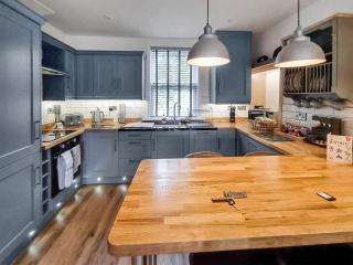 Clear View Cottage - Pickering - 3