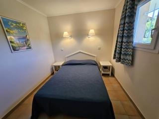 T2 climatisé à 100m de la mer avec piscine et parking - FR-1-768-88 - La Garonnette-Plage - 4