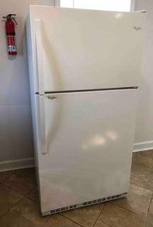 Private 2-bed house with free parking and 15-min walk to direct NYC Manhattan train - 4