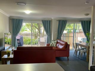 The Beach House # 15 Paradise Waters - 5