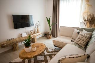 Lux Nomad MGMT - BOEM Super Central 2-bedroom flat - 0