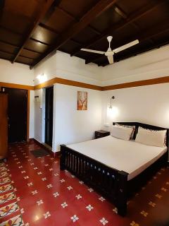 Bunk Club Hostel - Vandiperiyār - 6