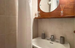 Lovely Apartment In Verni With Wifi - 8