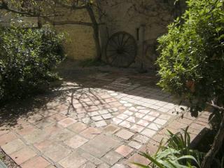 "Ancien Cafe" with courtyard - 6