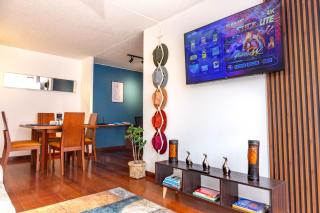 City Escape, Brand New Flat with Wooden Accent in upper class neighborhood in Bogotá - 6