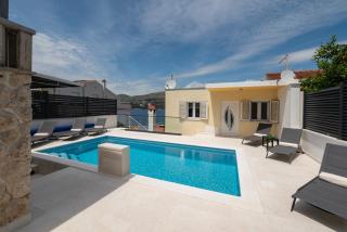 Lavanda Residence with Heated Pool Trogir Split - Okrug Donji - 9