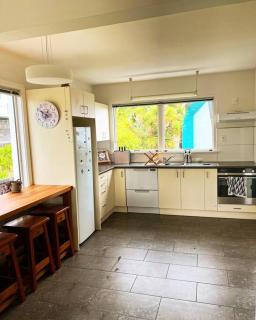 Lovely relaxing warm and quiet 2 bedroom house - Christchurch - 9