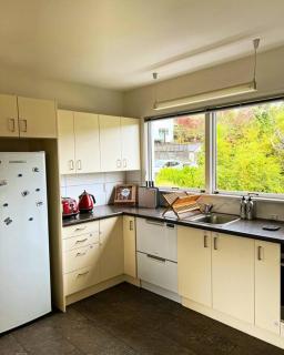 Lovely relaxing warm and quiet 2 bedroom house - Christchurch - 2