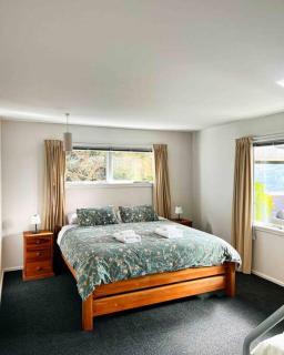 Lovely relaxing warm and quiet 2 bedroom house - Christchurch - 1