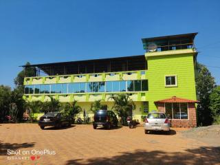 Hotel Golden Galaxy and Restaurant - 0