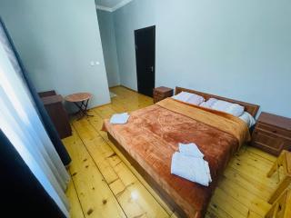 Guesthouse am Museum - Mestia - 8