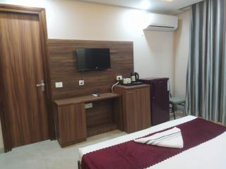 Limewood Stay - Near Golf Course Road - 7