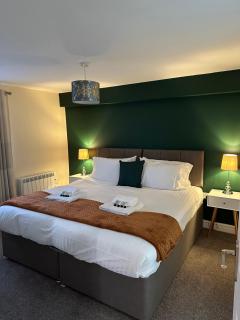 Orange Lilly In Stroud With Free Parking - Stroud - 9
