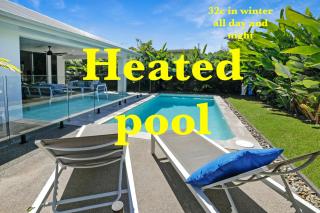 Seaside 300m to beach 32c pool for cooler months - Palm Cove - 0