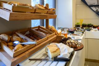 Four Points Flex by Sheraton Istanbul Taksim Square - Istanbul - 4