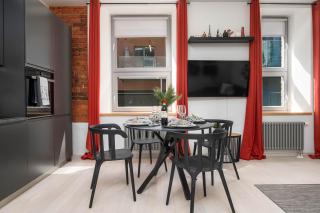 Spacious and Modern City Centre Deluxe Entire Flat for business and holiday - 6