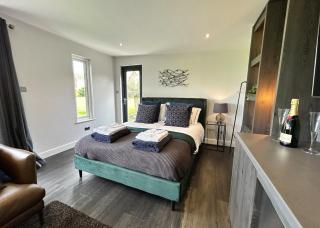 Ascot Lodge - 8