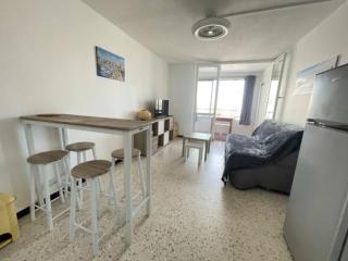 Cap d' Agde - Studio-Cabine - 100 m Plage du Môle - classé 1 étoile - 1